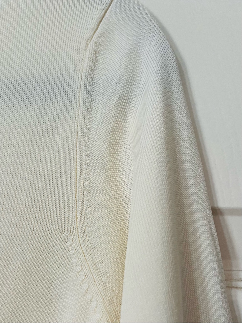 Talbots Classic Cream V-Neck Long Sleeve Pull On Sweater NWT - Picture 3 of 9
